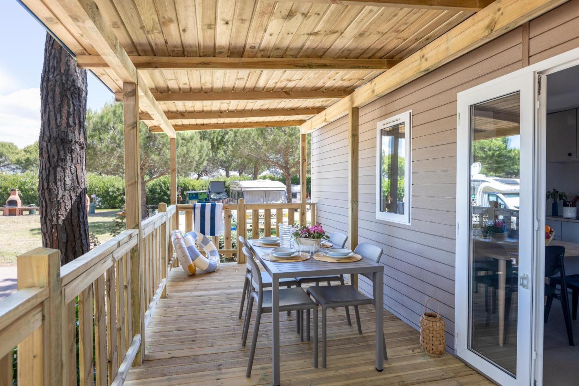 Gitavillage Argentario Albinia Kültér fotó Mobile home terrace